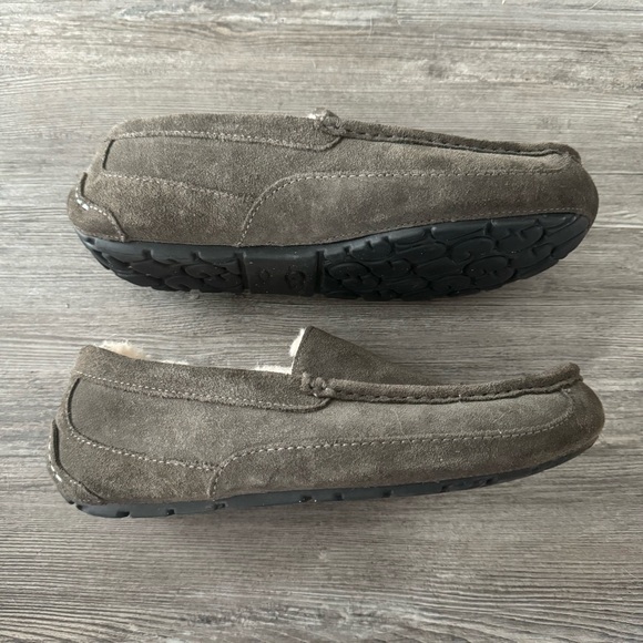 Ugg Men’s Ascot Slipper Shoe Loafer Gray 8 - Picture 4 of 9